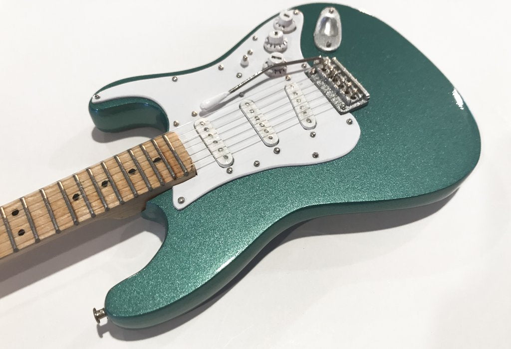 Guitarra Miniatura - Fender Stratocaster Aston Martin Verde Metalico